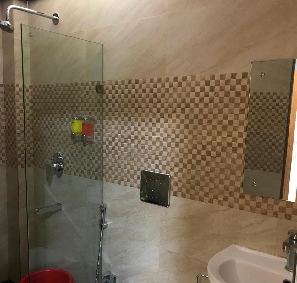 Hotel Golden Apple Kolkata