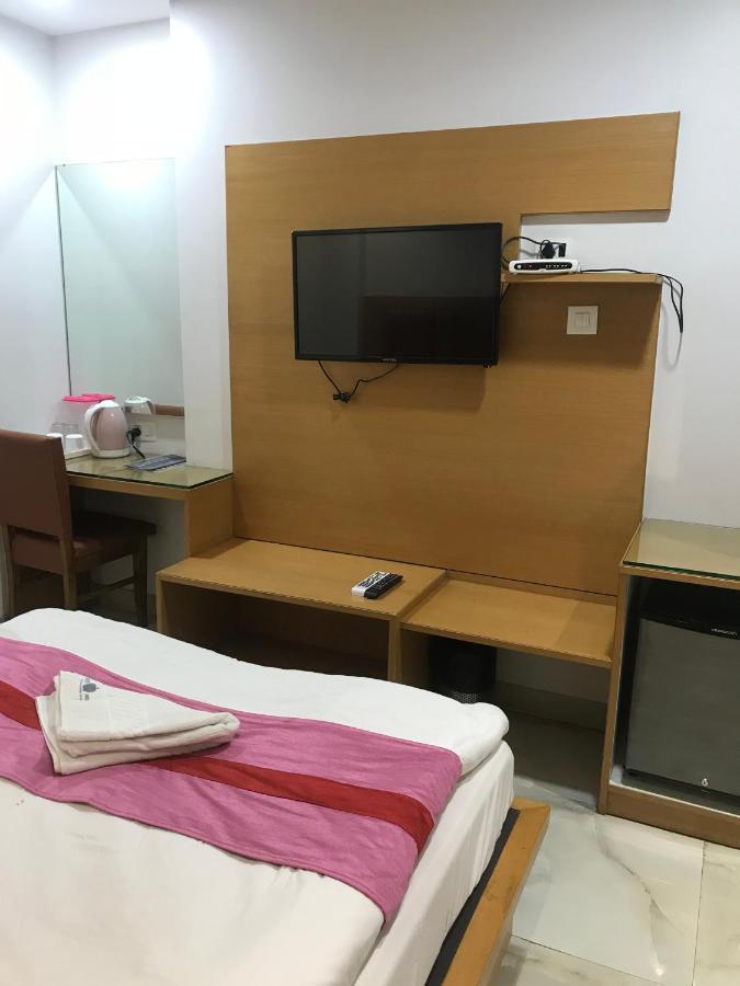Golden Apple Hotel Kolkata